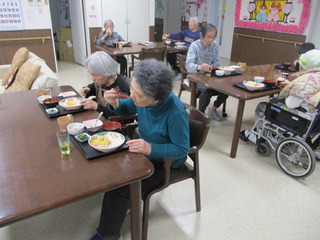 R6-03-2F034.JPG