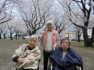 R6-04-1F042.JPG