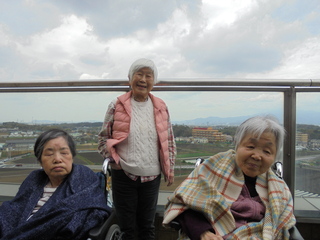 R6-04-1F059.JPG