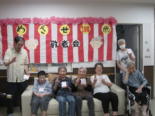 R6-09-2F035.JPG